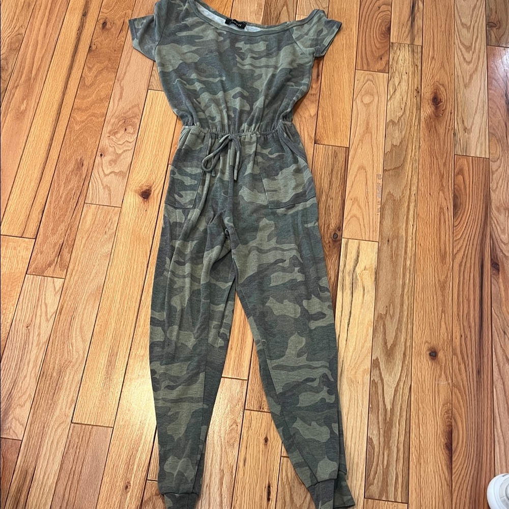 Casual Green Camo Jumpsuit